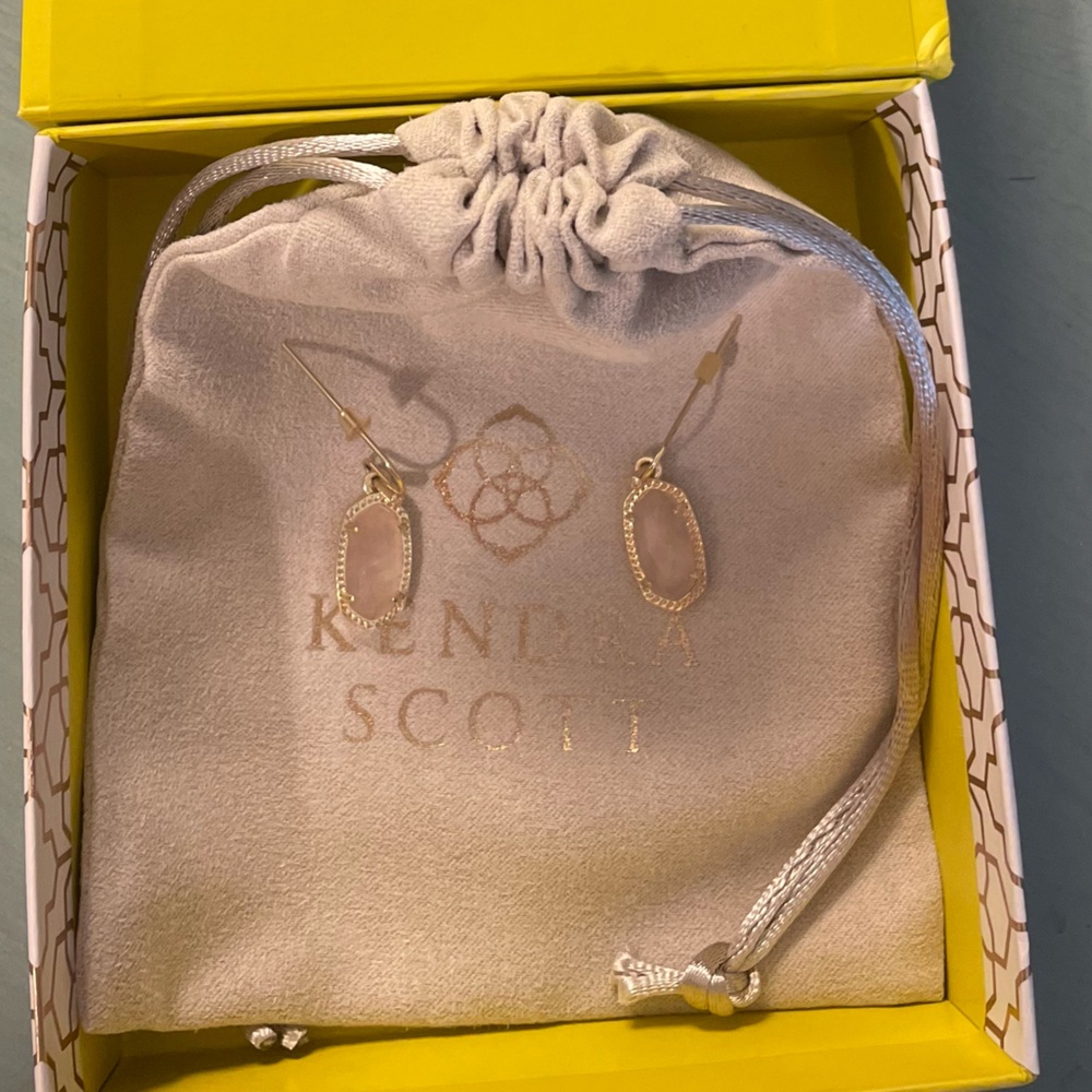 Kendra Scott Gold and Cream Earrings